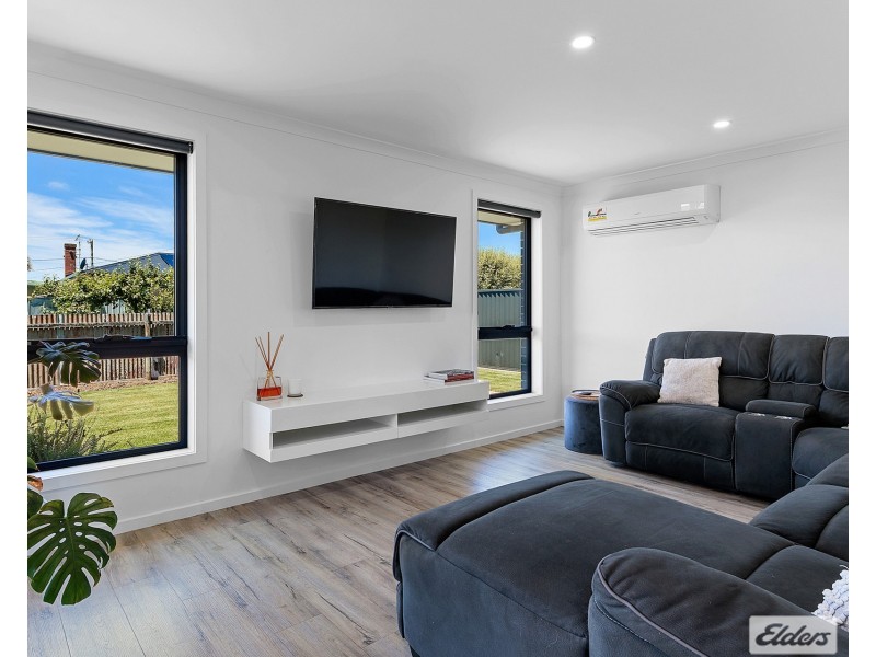 32 Overall Street, Sulphur Creek TAS 7316