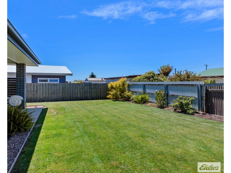 32 Overall Street, Sulphur Creek TAS 7316