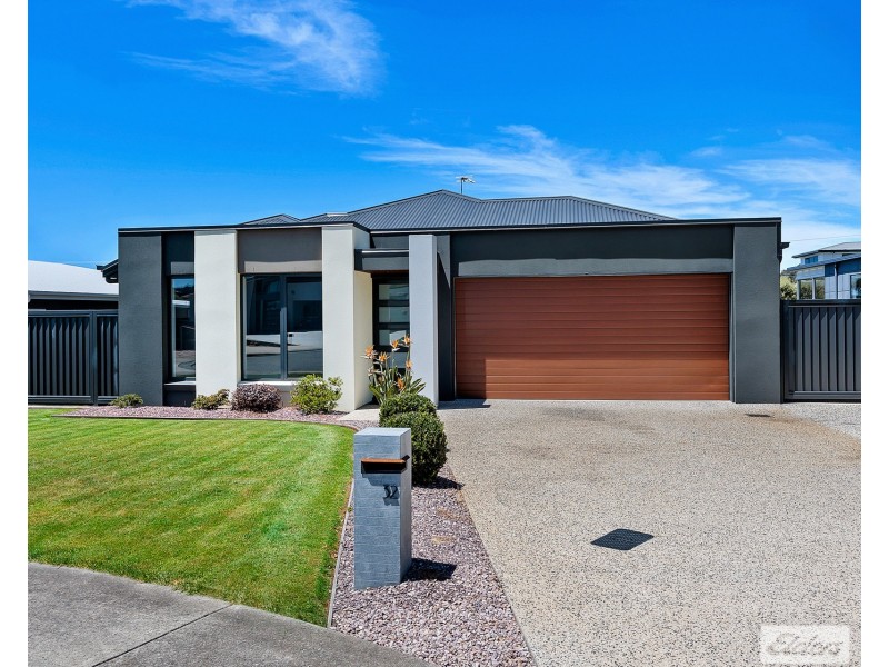 32 Overall Street, Sulphur Creek TAS 7316