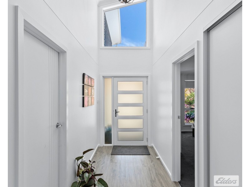 11 Lorrie Place, Park Grove TAS 7320