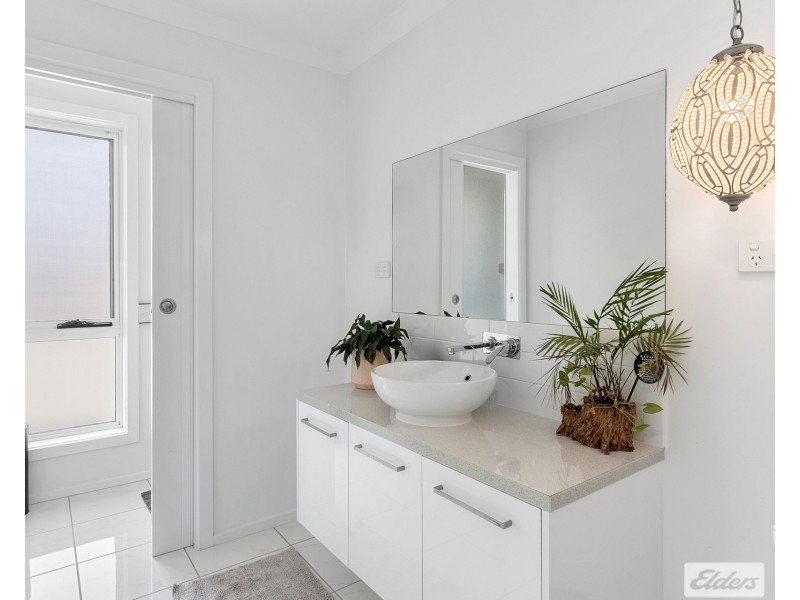 11 Lorrie Place, Park Grove TAS 7320