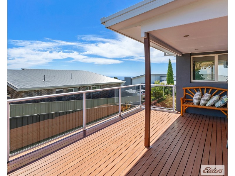 11 Lorrie Place, Park Grove TAS 7320