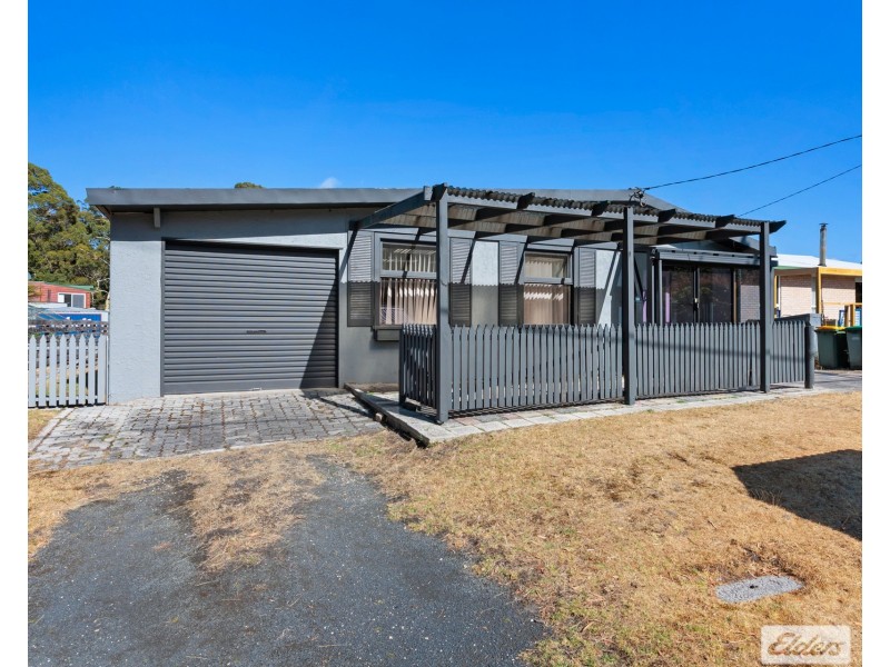 4 Honeysuckle Avenue, Sisters Beach TAS 7321