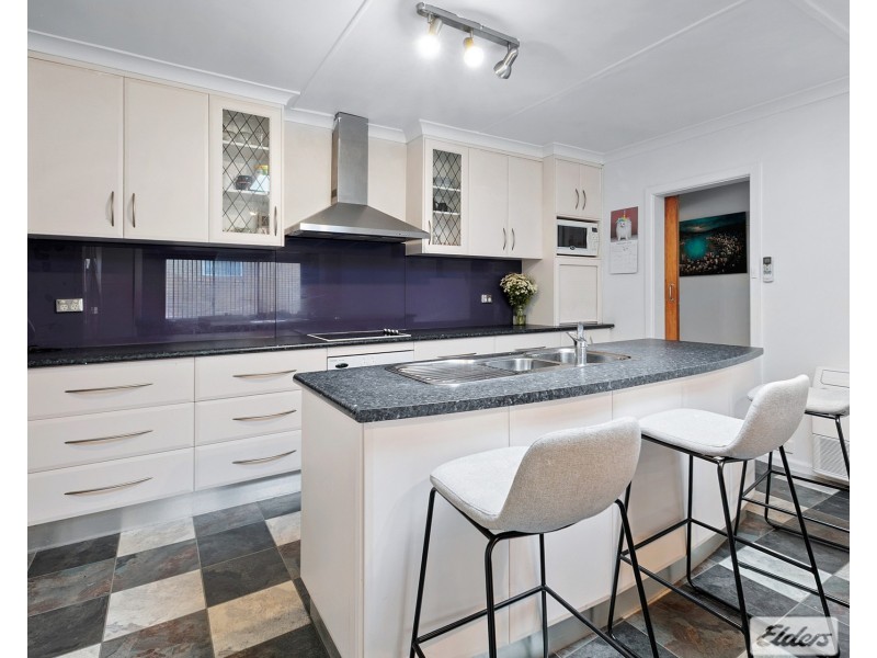 4 Honeysuckle Avenue, Sisters Beach TAS 7321