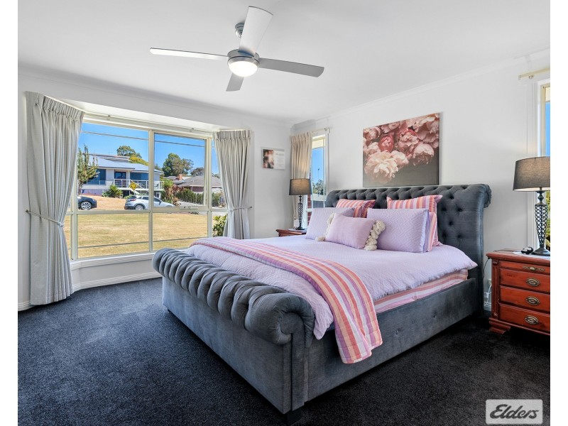 1-3 Stevens Place, Park Grove TAS 7320
