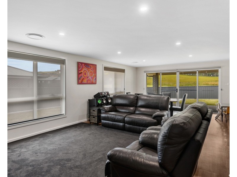 6 Janet Drive, Park Grove TAS 7320