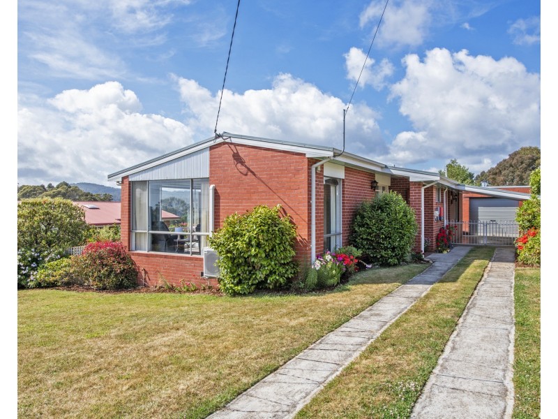90 Cardigan Street, Somerset TAS 7322