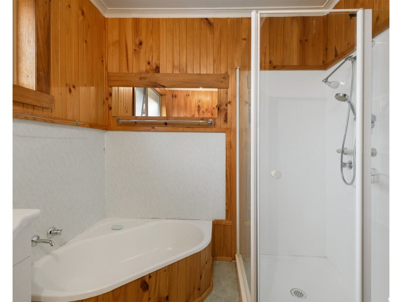 2 Pine Crescent, Wynyard TAS 7325