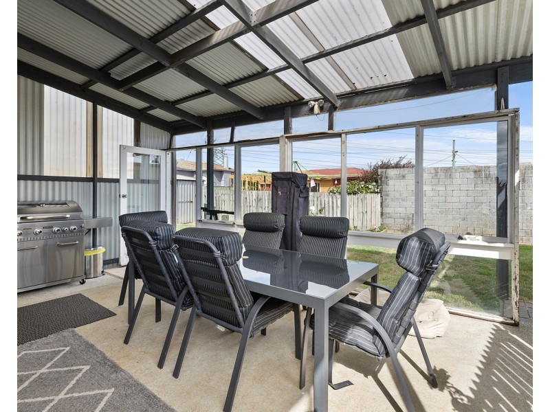 30 Winter Avenue, Upper Burnie TAS 7320