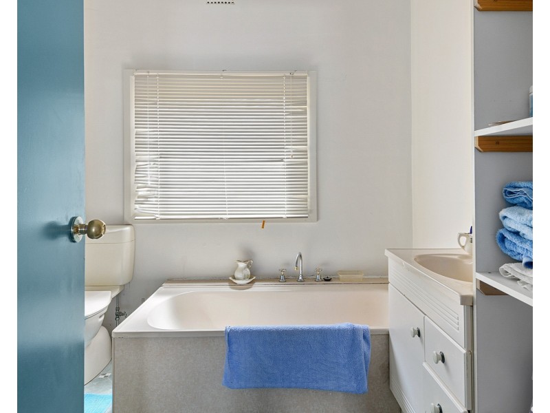 17 Lyons Street, Hillcrest TAS 7320