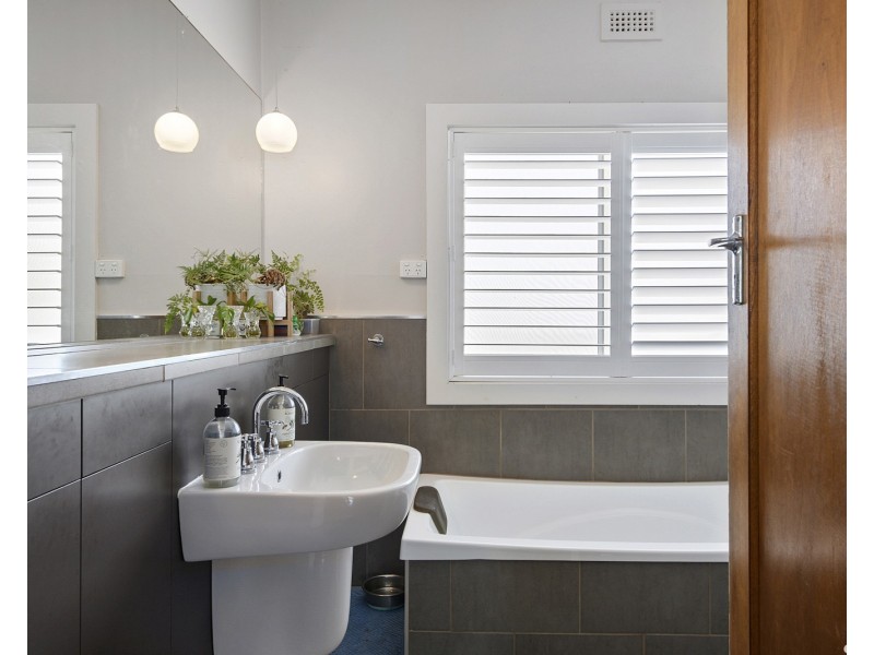 225 Mount Street, Upper Burnie TAS 7320