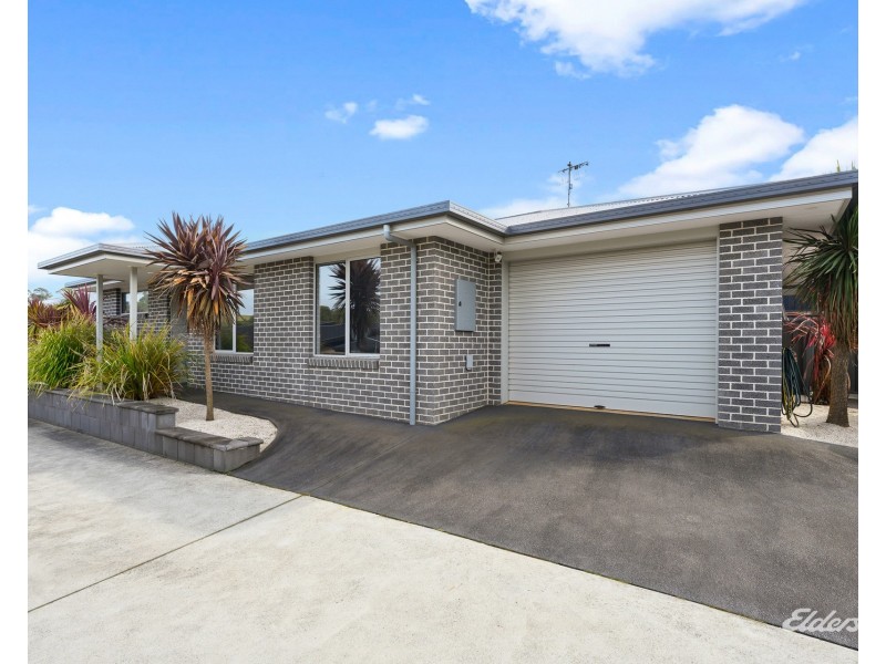 2/23 Platinum Drive, Park Grove TAS 7320