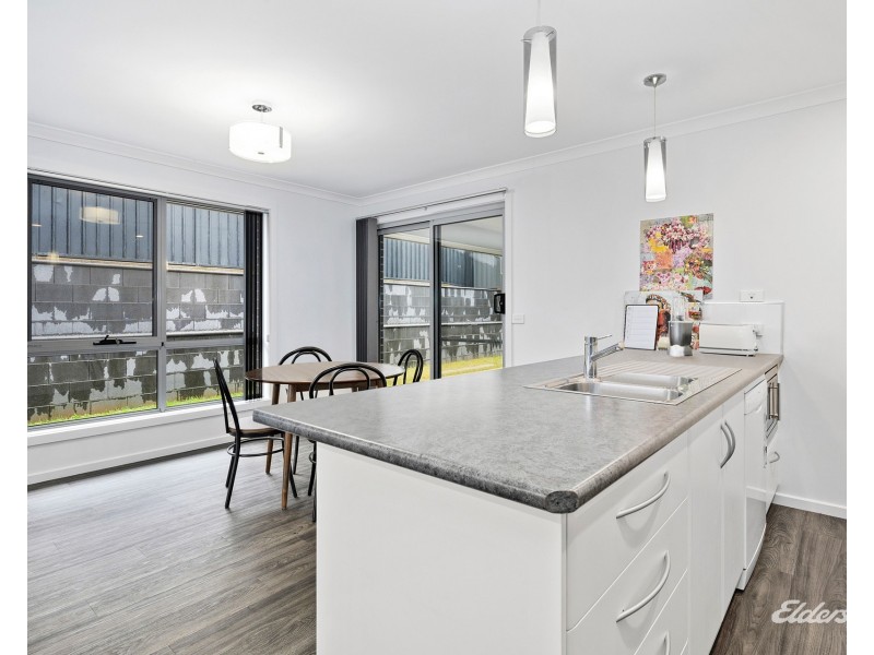 2/23 Platinum Drive, Park Grove TAS 7320