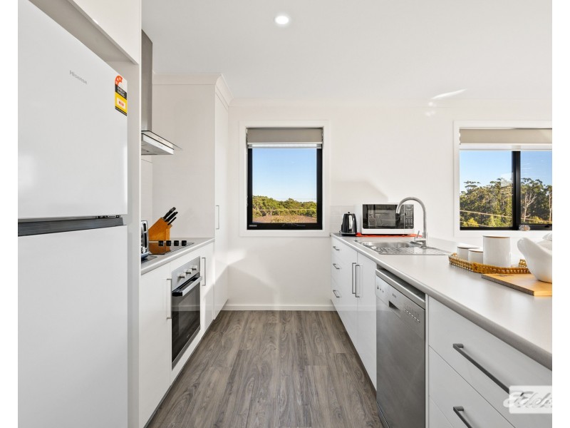 1/18 Nairana Avenue, Shorewell Park TAS 7320