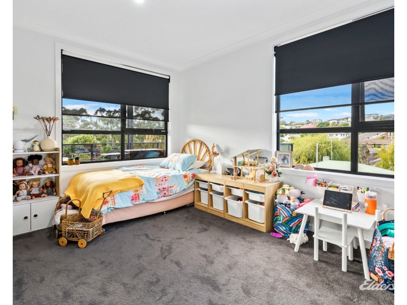31 Paraka Street, Parklands TAS 7320