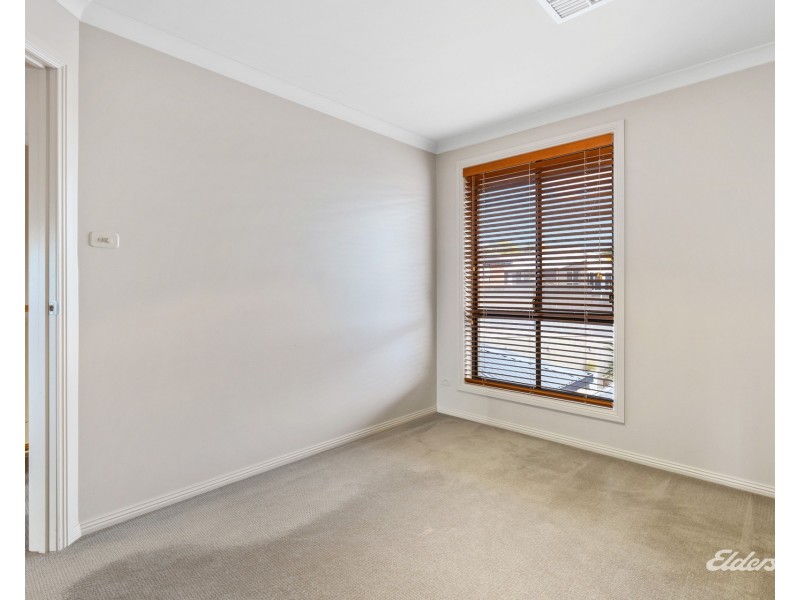 8 Dowling Drive, Romaine TAS 7320