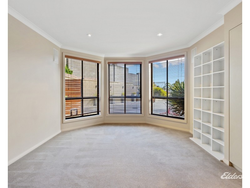8 Dowling Drive, Romaine TAS 7320