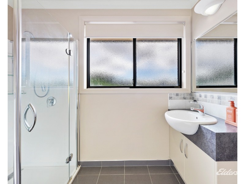 8 Dowling Drive, Romaine TAS 7320