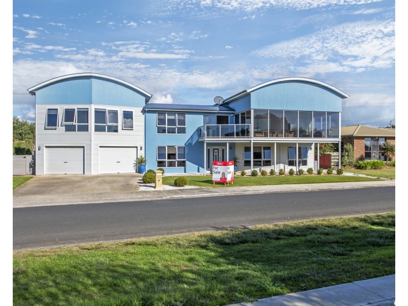 22 Somerset Esplanade, Somerset TAS 7322