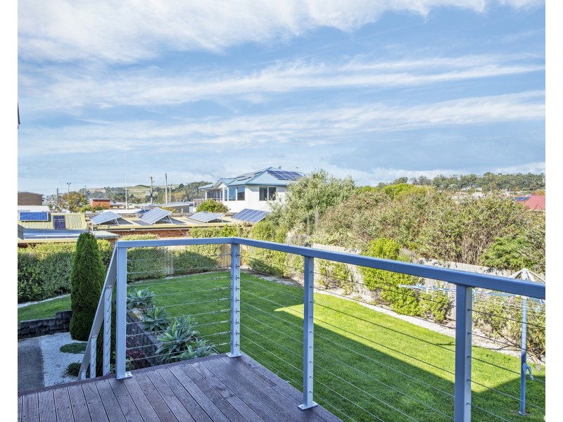 22 Somerset Esplanade, Somerset TAS 7322