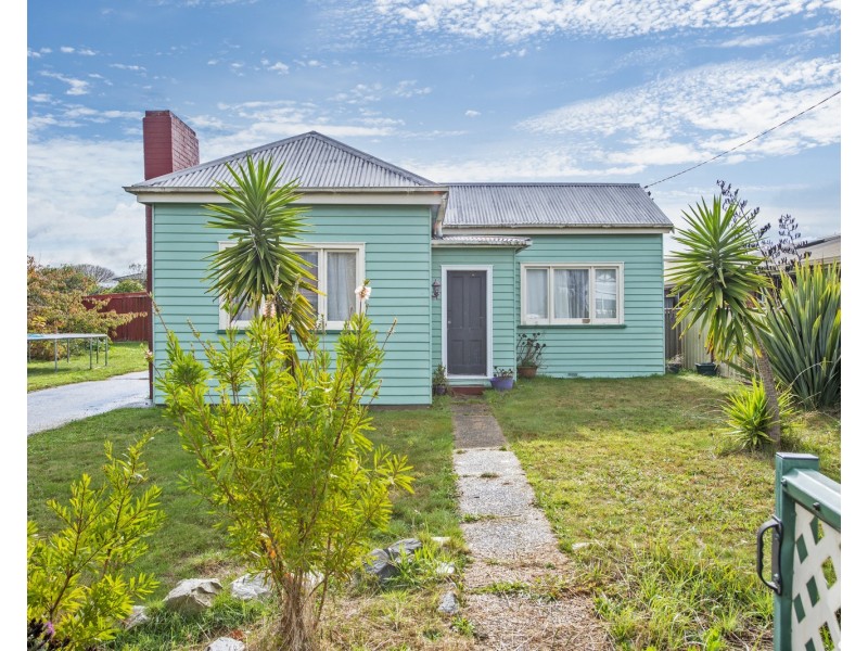 9 Park Street, Wynyard TAS 7325