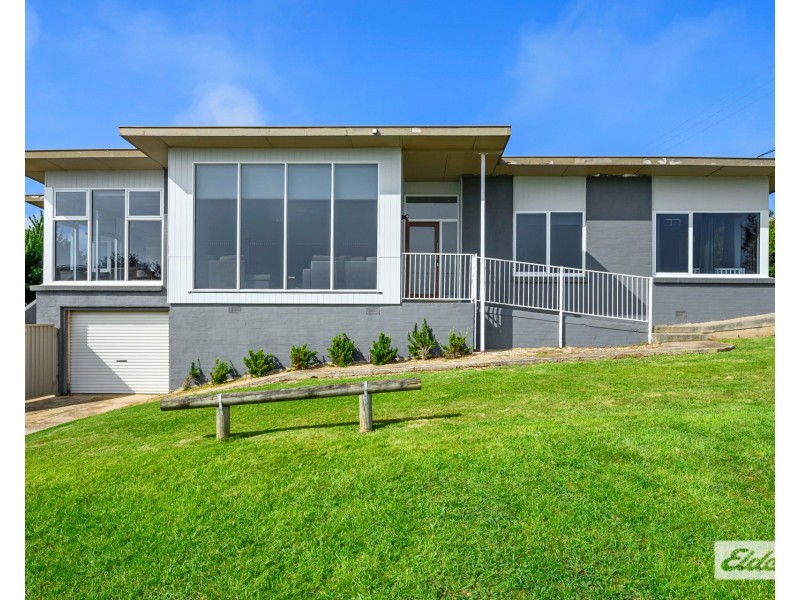 211a Mount Street, Upper Burnie TAS 7320