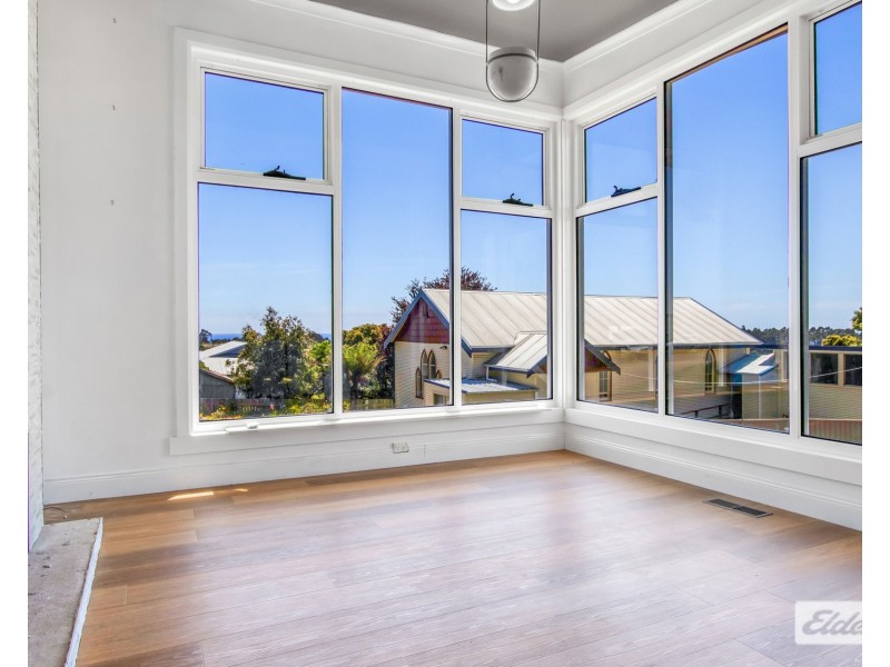 211a Mount Street, Upper Burnie TAS 7320