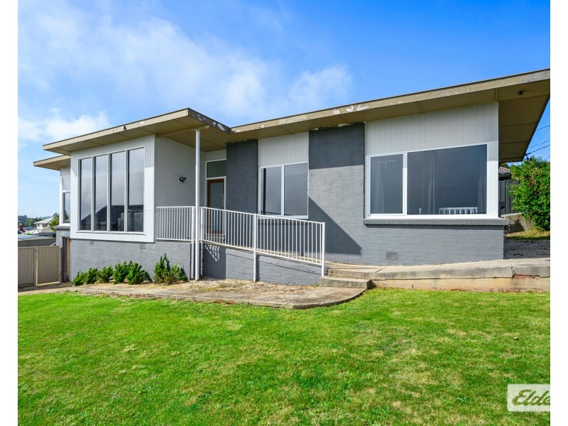211a Mount Street, Upper Burnie TAS 7320