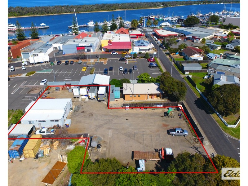 10 Barkes Avenue, Lakes Entrance VIC 3909