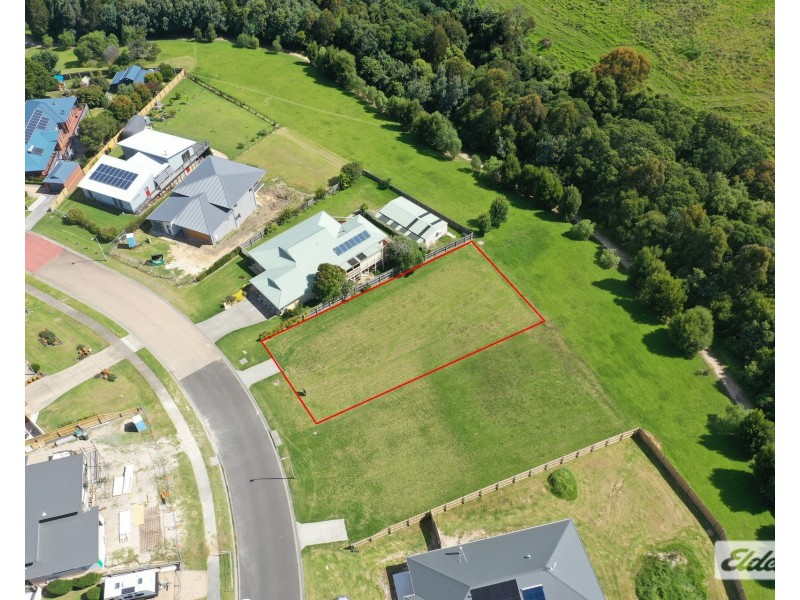 77 Stirling Drive, Lakes Entrance VIC 3909