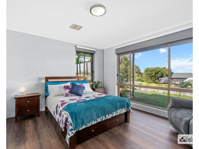 50 Nautilus Way, Lakes Entrance VIC 3909
