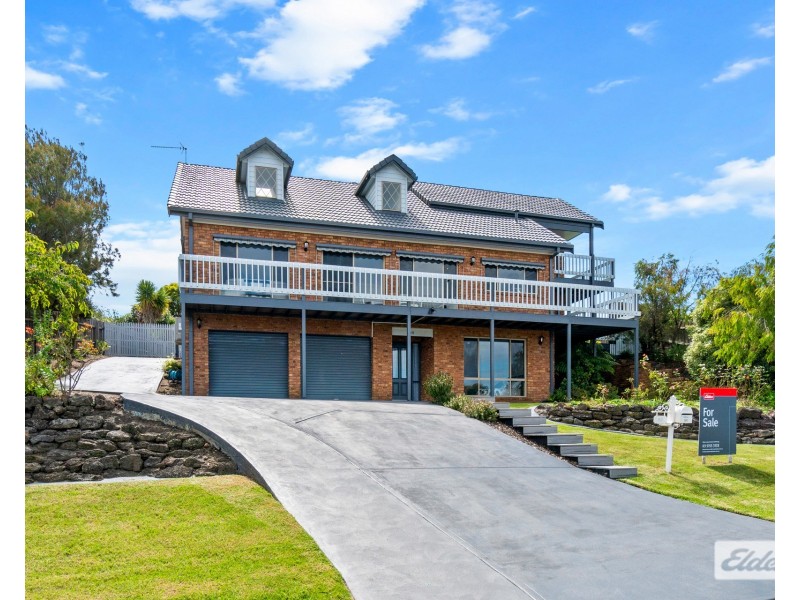 50 Nautilus Way, Lakes Entrance VIC 3909