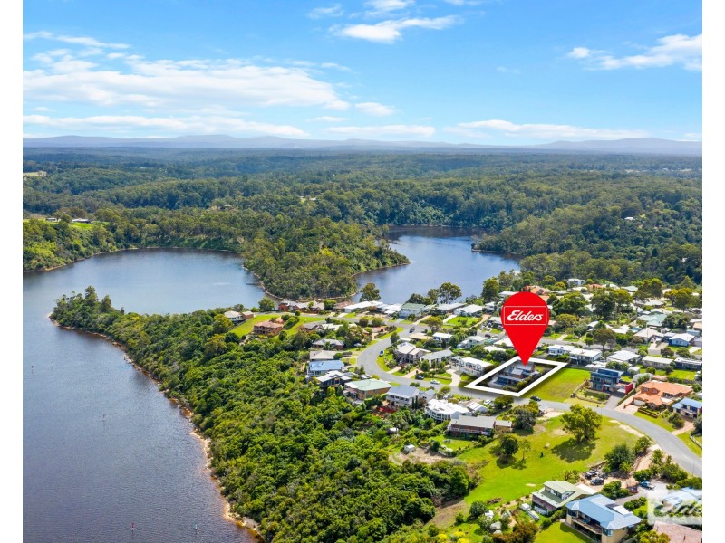50 Nautilus Way, Lakes Entrance VIC 3909