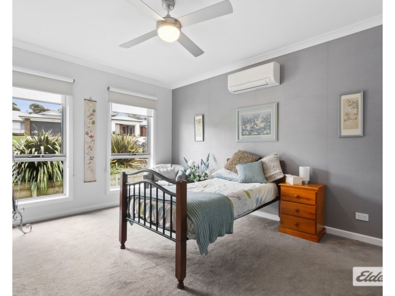 17 Lawson Drive, Lakes Entrance VIC 3909