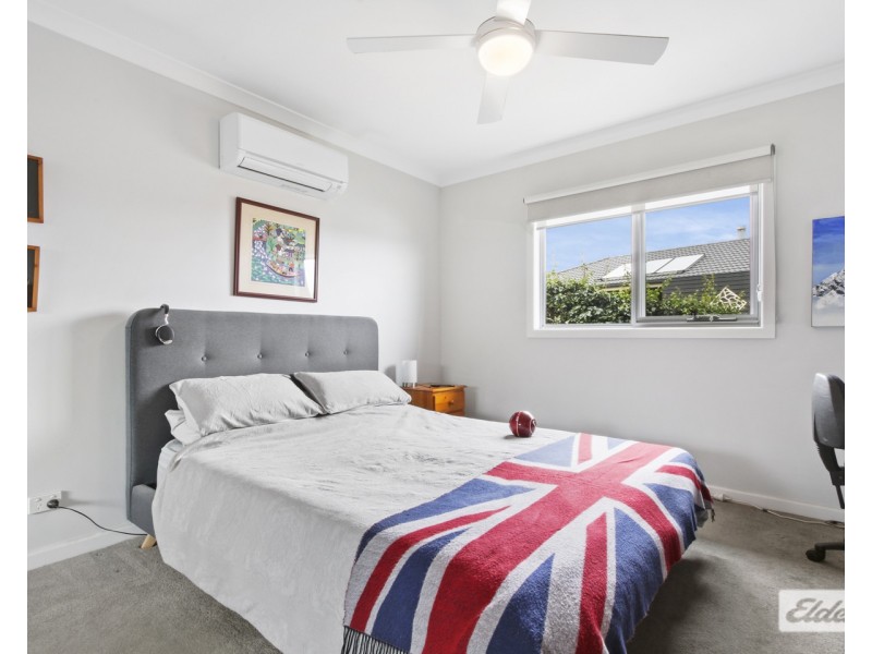 17 Lawson Drive, Lakes Entrance VIC 3909