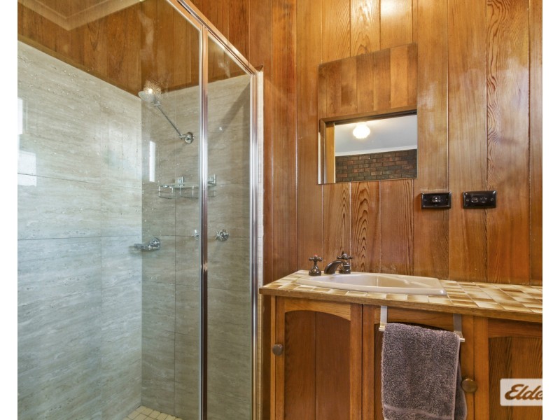 25 Abalone Avenue, Lakes Entrance VIC 3909