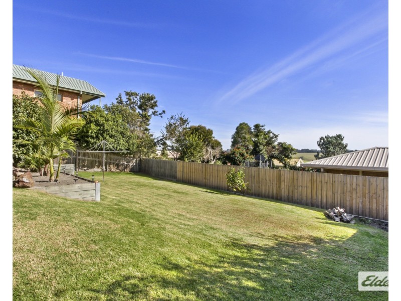 25 Abalone Avenue, Lakes Entrance VIC 3909
