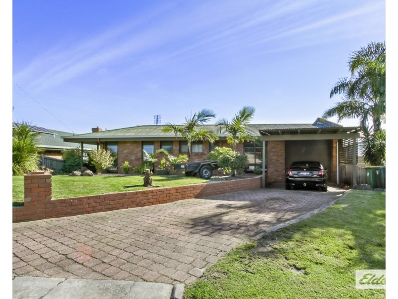 25 Abalone Avenue, Lakes Entrance VIC 3909