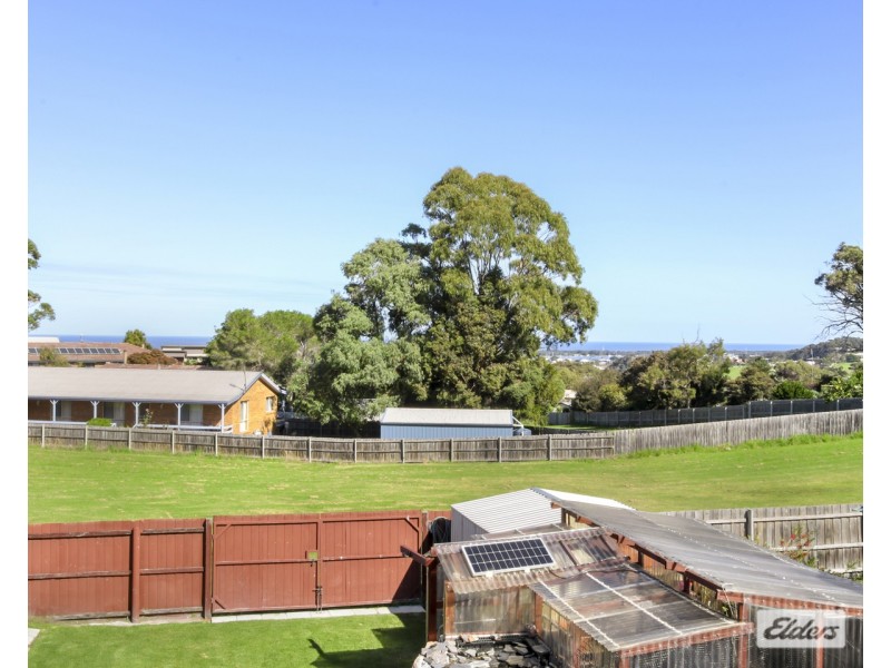 1 Bronsdon Street, Lakes Entrance VIC 3909