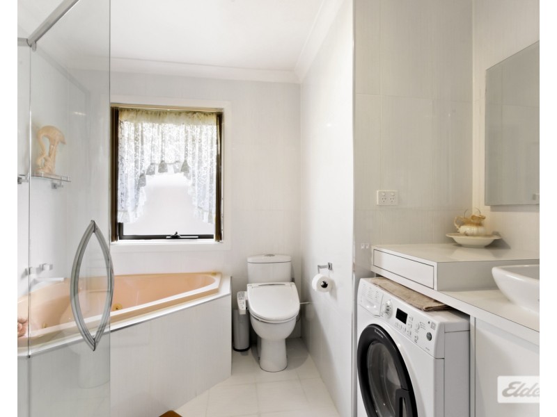 1 Bronsdon Street, Lakes Entrance VIC 3909