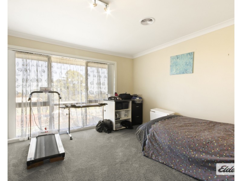 1 Bronsdon Street, Lakes Entrance VIC 3909