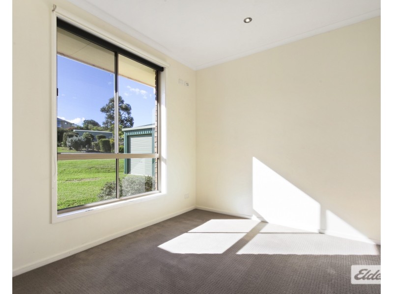18 Morkham Court, Lakes Entrance VIC 3909