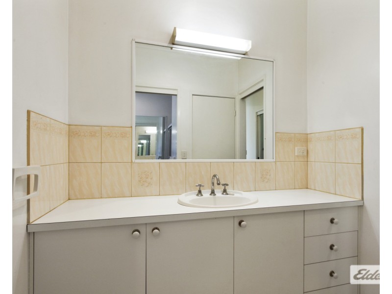 18 Morkham Court, Lakes Entrance VIC 3909