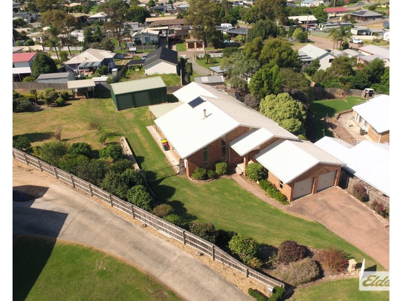 18 Morkham Court, Lakes Entrance VIC 3909