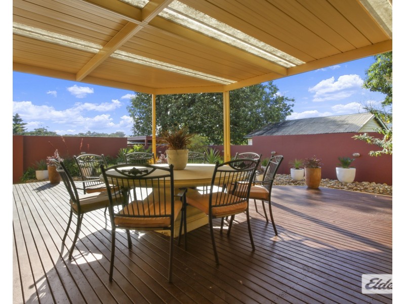 21 Seaview Parade, Kalimna VIC 3909