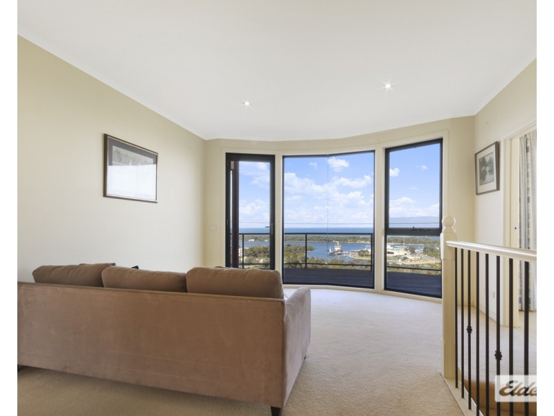 21 Seaview Parade, Kalimna VIC 3909