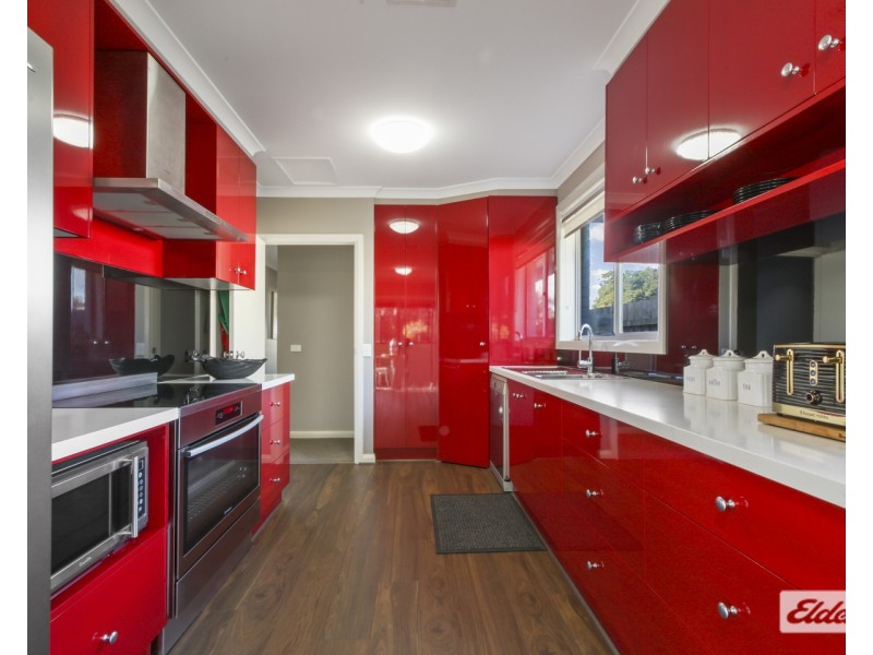 30 Mechanics Street, Lakes Entrance VIC 3909