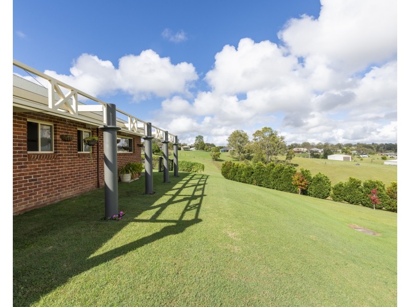 16 Fairway Drive, South Grafton NSW 2460