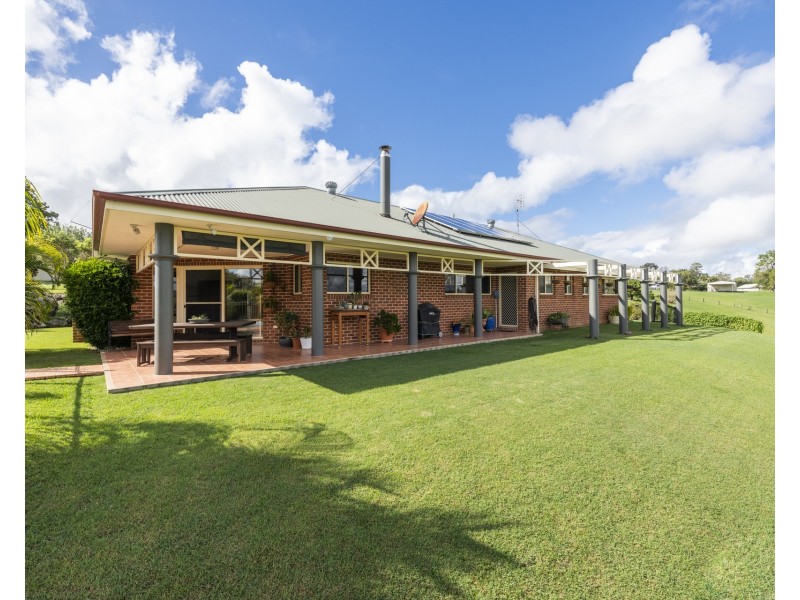 16 Fairway Drive, South Grafton NSW 2460