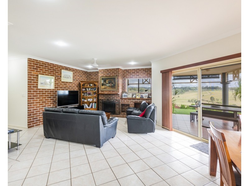 16 Fairway Drive, South Grafton NSW 2460